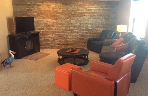 Algoma Apartment | Gorgeous Beach & 5 Miles to Door County