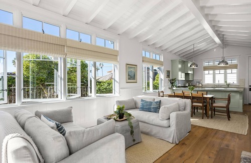 Del Mar Cottage | Gorgeous Beach Cottage, Minutes Walk To Beautiful Del Mar Beaches Or Restaurants