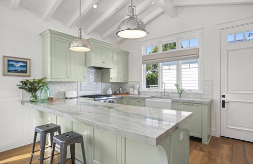 Del Mar Cottage | Gorgeous Beach Cottage, Minutes Walk To Beautiful Del Mar Beaches Or Restaurants