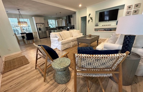 San Juan House | Gorgeous Beach Home, Private Pool, Steps to Beach, Restaurants, Nightlife!