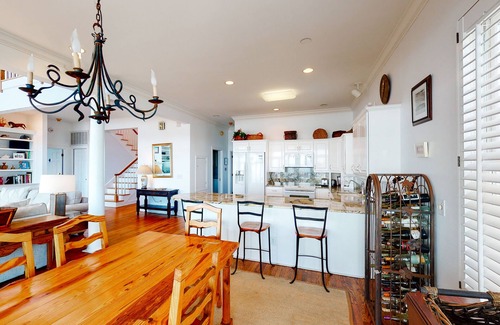Isle of Palms House | Gorgeous beachfront home with stunning ocean views - walk into town