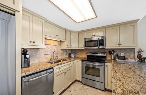 Orange Beach Condo | Gorgeous Beachfront Corner Condo | Completely Remodeled Upscale Décor | My Beach Getaways