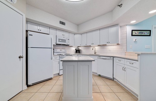 Orange Beach Condo | Gorgeous Beachfront Views | Family-Friendly Perks & Kiddie Pool | My Beach Getaways