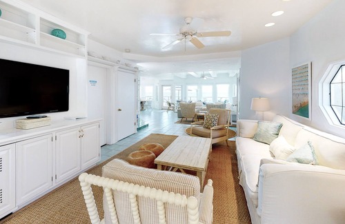 Faria Beach House | Gorgeous, beachfront family home with fantastic, furnished deck, & amazing views