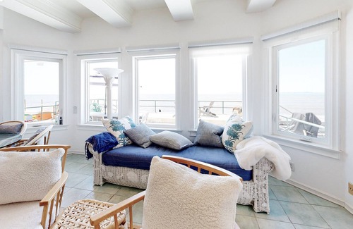 Faria Beach House | Gorgeous, beachfront family home with fantastic, furnished deck, & amazing views