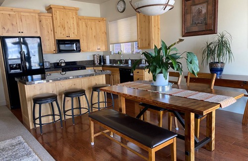 Eden House | Gorgeous Big Piney Getaway- Ski, Mountains, Lake