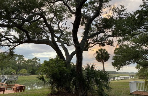 Saint Helena Island House | Gorgeous Canal Home - Fantastic Central Location - just steps to the best Beach
