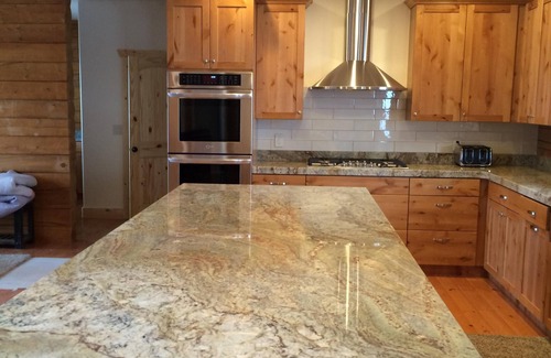 Brian Head Cabin | Gorgeous Cabin! Sleeps 14-18, Perfect For Large Families!