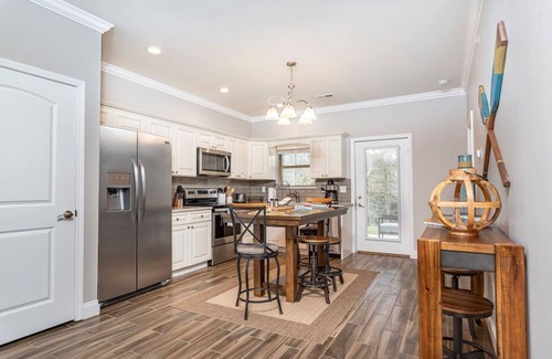 Townsend Condo | Gorgeous Cades Cove Condo with Community Pool!