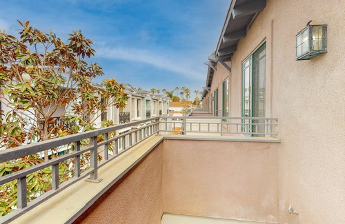 Carlsbad Village Condo | Gorgeous condo blocks from the beach with fireplace, balcony, central AC, & W/D