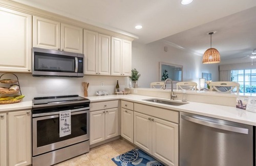 Redevelopment Area Resort | Gorgeous Condo in the Bellasera Resort, Snow Birds Welcome, Monthly Discounts