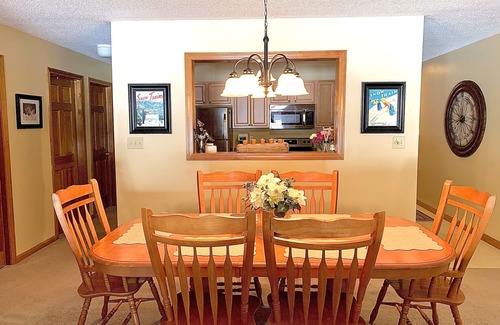 North Conway Condo | Gorgeous Condo In North Conway, Nh - Great Location For All The Attractions.