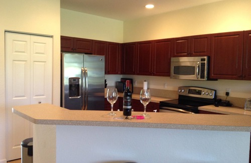 Riviera Beach House | Gorgeous Condo near Beach, sleep 6