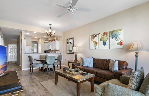 Naples Condo | Gorgeous condo on 18th hole, resort style pool!