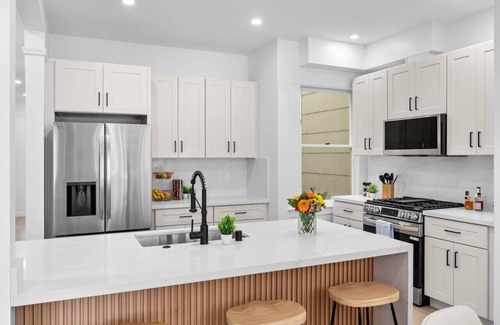 Cow Hollow Apartment | Gorgeous Cow Hollow Home in Phenomenal Location