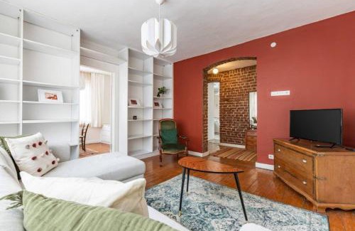 Pera Apartment | Gorgeous Cozy Central Bright 1bd Pad! #350