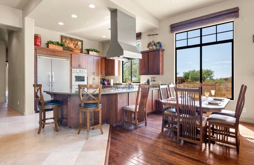 Canyon Ridge Estates House | Gorgeous Desert Home W/Backyard Oasis!