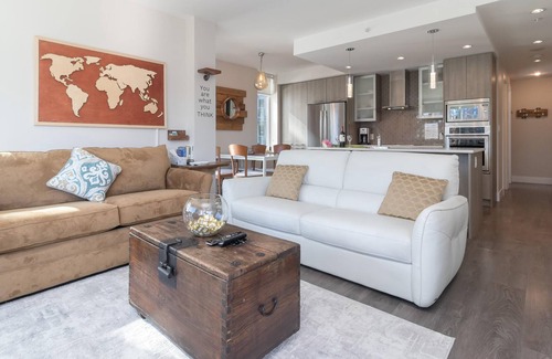 Harris Green Apartment | Gorgeous downtown hideaway