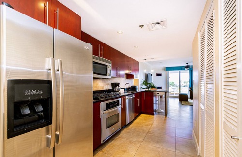 Oranjestad-West Condo | Gorgeous Eagle Beach Condo