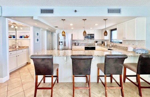 Biltmore Beach Condo | Gorgeous End Unit, Stunning Views, Free high speed WIFI and Beach Chair service