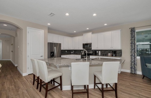 West Kissimmee House | Gorgeous Family Villa With Oversized Pool