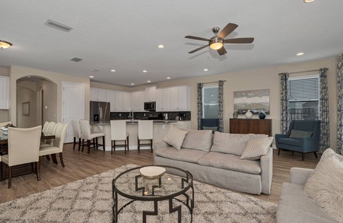 West Kissimmee House | Gorgeous Family Villa With Oversized Pool