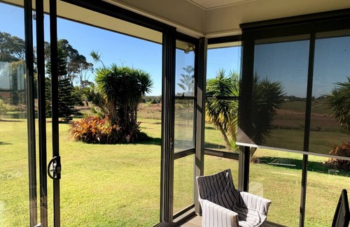 Cudgen House | Gorgeous Farm Living With Ocean Views, 5 min to Kingscliff, 35 min to Byron Bay