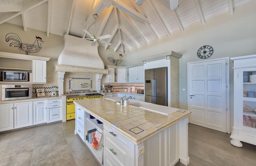 Les Terres Basses Villa | Gorgeous Five bedroom villa on Simpson Bay