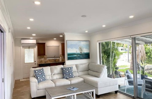 Harbor Village Condo | Gorgeous Florida Waterfront Condo 1st Floor, with Large Heated Pool & Patio