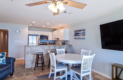 Crystal Beach Condo | Gorgeous ground-floor beachfront condo, shared pool and beach access