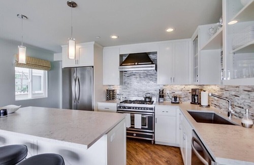 Central Mission Beach Condo | Gorgeous Ground Floor Bayfront