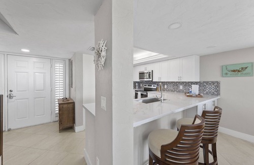 Sanibel House | Gorgeous Gulf Front Townhome Overlooking the Gulf of Mexico
