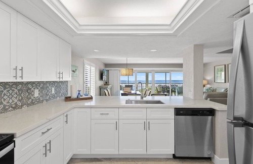 Sanibel House | Gorgeous Gulf Front Townhome Overlooking the Gulf of Mexico
