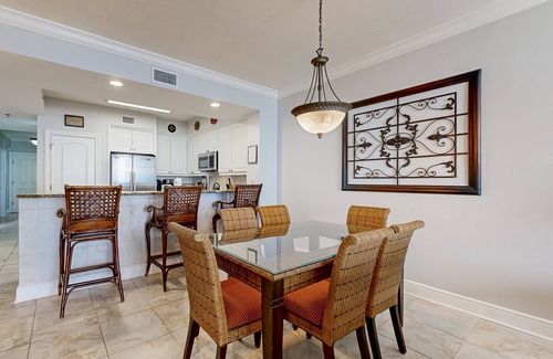 Fort Walton Beach Condo | Gorgeous Gulf Front Condo Pools Onsite, Nearby Activities, Shops, Restaurants