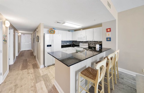 Panama City Beach Condo | Gorgeous Gulf Front 3bd/2ba 5th floor! Beach Chairs/Wifi/Amazing Views