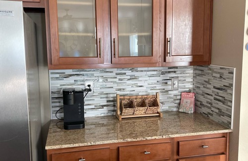 Riverview House | Gorgeous Heated Pool Home Built in 2020 with Jacuzzi- 5.3 mi from INTL Airport…