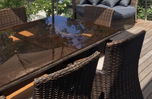 Silverleaves House | Gorgeous Highview. Stroll to the beach, perfect for two families!