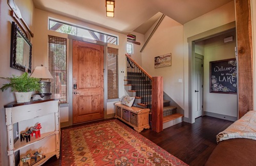 Jonestown House | Gorgeous Hill Country Home with Amazing Lake Travis Views