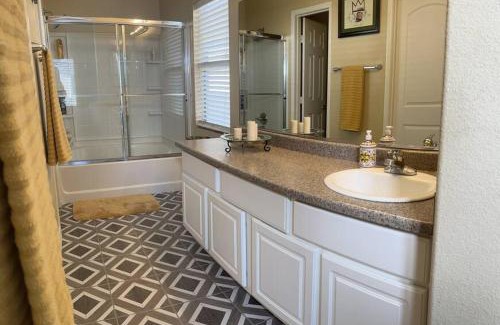Las Vegas Apartment | Gorgeous home away from home