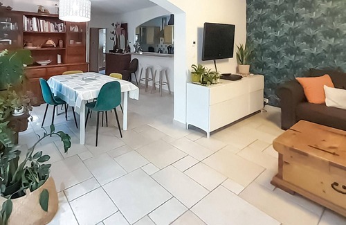 Rochefort-du-Gard House | Gorgeous home in Rochefort du Gard