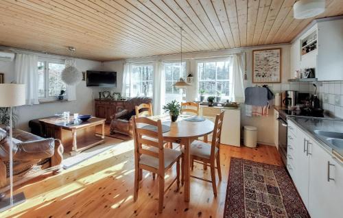 Orkelljunga Municipality House | Gorgeous Home In Örkelljunga With Wifi