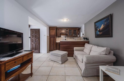 Bale House | Gorgeous home in Bale with WiFi