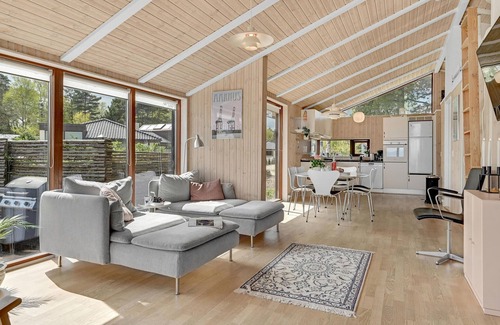 Lystrup House | Gorgeous home in Egå with WiFi