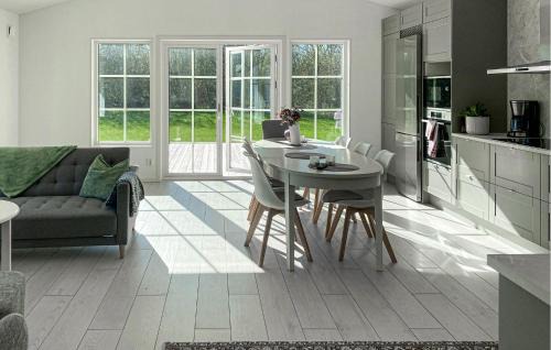 Farjestaden House | Gorgeous Home In Färjestaden