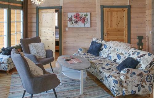 Fjalkinge House | Gorgeous Home In Fjälkinge With Kitchen
