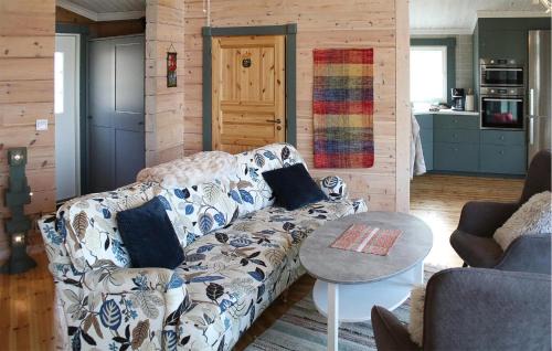 Fjalkinge House | Gorgeous Home In Fjälkinge With Kitchen
