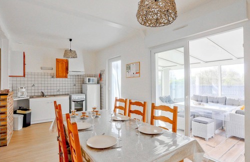 Creances House | Gorgeous home in Creances-Plage
