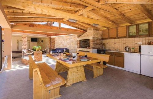 Sukosan House | Gorgeous home in Gorica with kitchen
