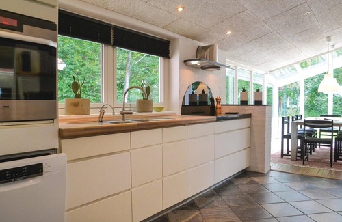 Janderup House | Gorgeous home in Hejnsvig with kitchen