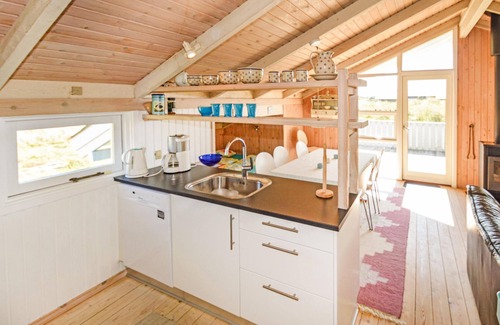 Hirtshals House | Gorgeous home in Hirtshals with WiFi